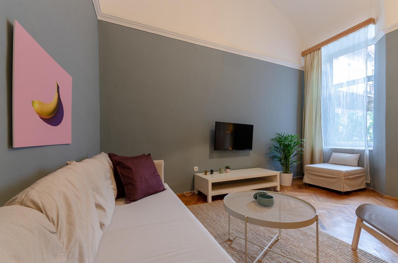 Savory Apartments Budapest Esterno foto