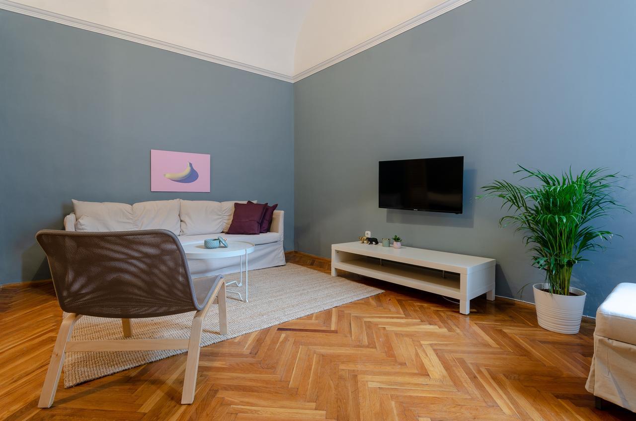 Savory Apartments Budapest Esterno foto