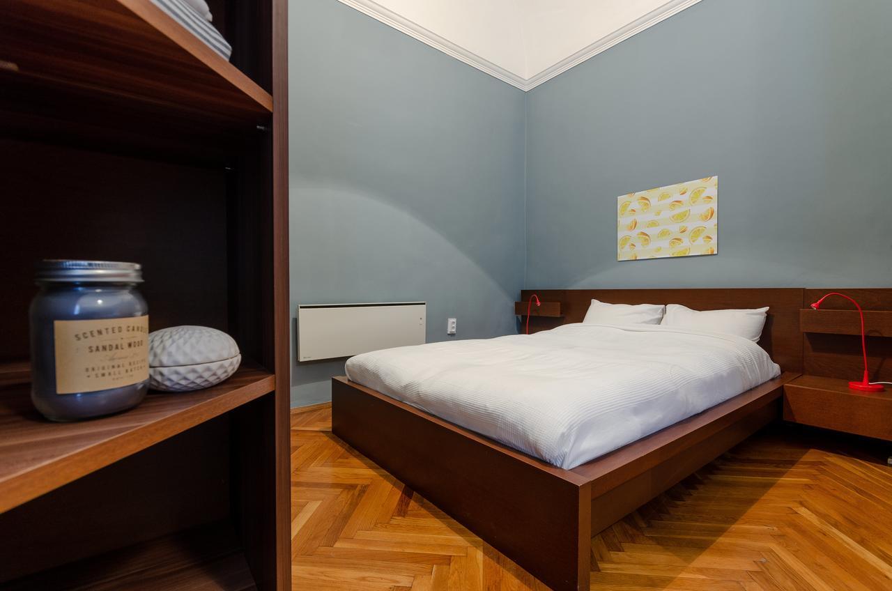 Savory Apartments Budapest Esterno foto