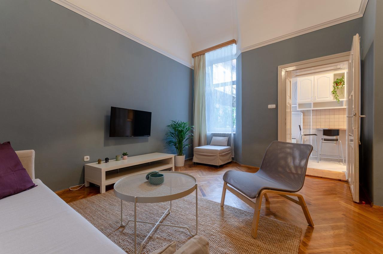 Savory Apartments Budapest Esterno foto